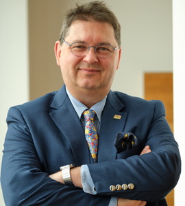 Dr. Thomas Bruckdorfer